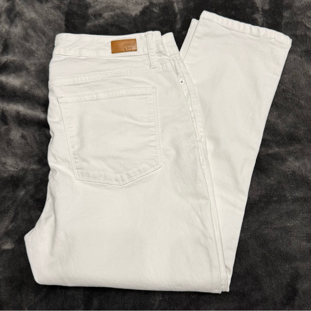 Women’s Crown & Ivy white  high-rise skinny crop jeans size 14